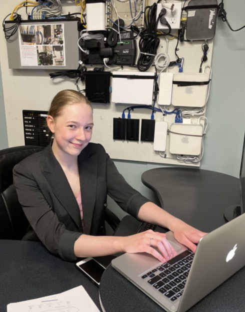 associates psychological services information technology social media marketing staff